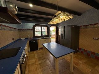 Chalet en venta en La Granja-La Colina-Los Pastores en Algeciras