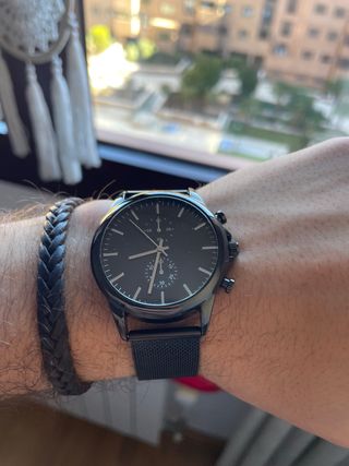 Relojes de pulsera elegantes.