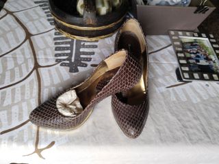 Zapatos Salón Tacón Serpiente Marrón Talla 37