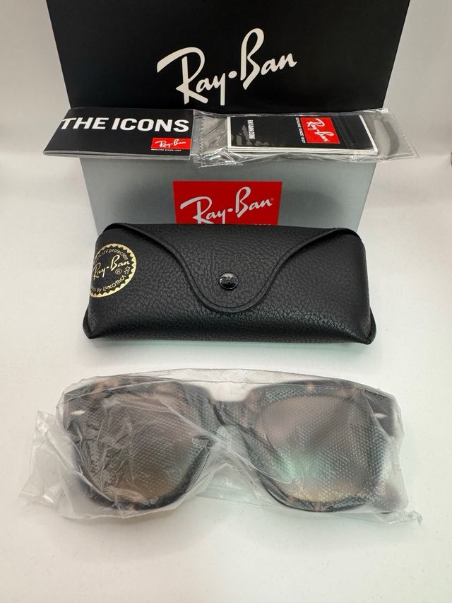 Ray-Ban Occhiali da Sole Nuovi Tortora