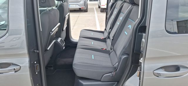 Ford Tourneo Connect 2024 4X4 7 plazas