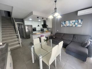 Casa adosada en venta en Centro - Doña Mercedes en Dos Hermanas