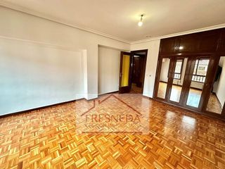 Piso en alquiler en Casco Histórico en Oviedo