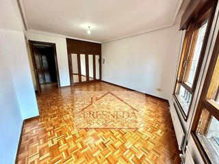 Piso en alquiler en Casco Histórico en Oviedo