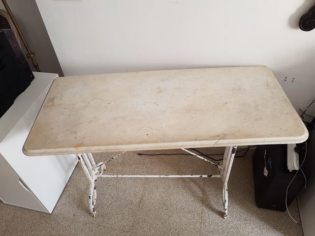 Mesa Jardín Mármol y Metal