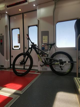 Bici Doble Suspensión FOX 34 Y FLOAT X KASHIMA