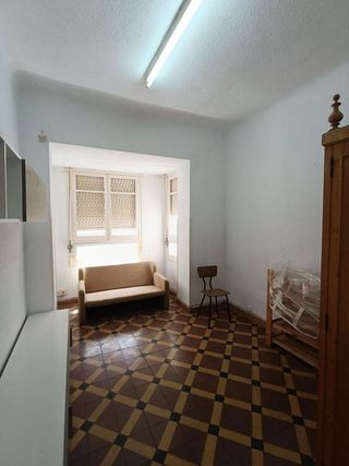 Piso en venta en Mercado en Alicante