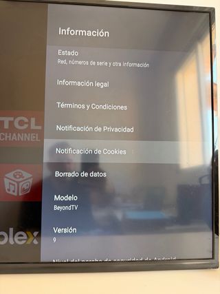 Televisor TCL 43 con soporte pared