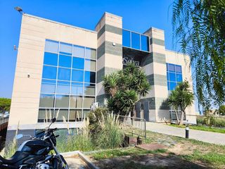 Oficina en alquiler en Zona Industrial en Prat de Llobregat, El