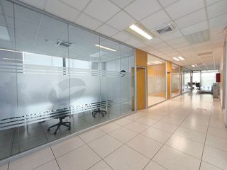 Oficina en alquiler en Zona Industrial en Prat de Llobregat, El