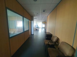 Oficina en alquiler en Lavadores en Vigo