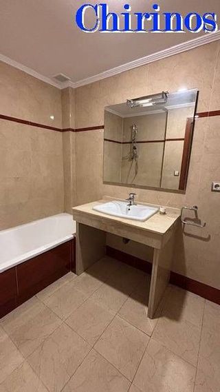 Piso en alquiler en Huerta de la Reina - Trassierra en Córdoba