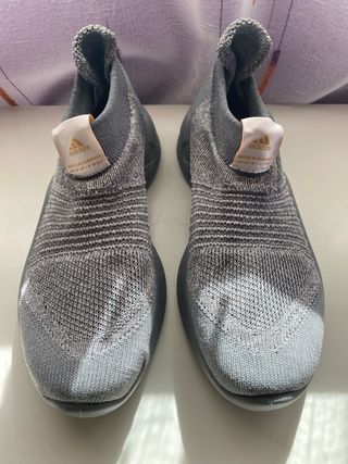 Zapatillas Adidas tipo calcetín gris Talla 36