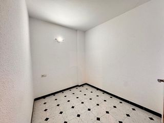 Local comercial en venta en Zona Puerto Deportivo en Fuengirola