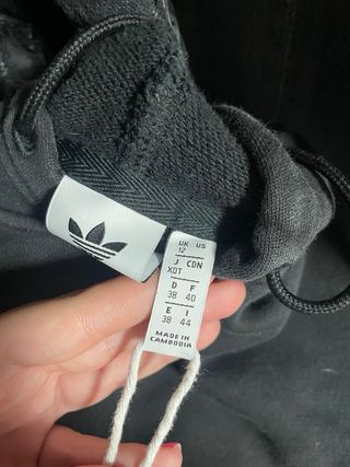 Sudadera Adidas Negra con Rayas Blancas