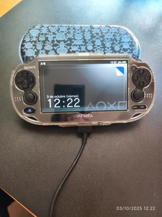 PS Vita OLED PCH-1004 + Cargador