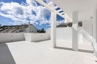 Piso en venta en Nueva Andalucía centro en Marbella