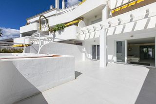 Piso en venta en Nueva Andalucía centro en Marbella