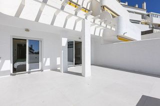 Piso en venta en Nueva Andalucía centro en Marbella