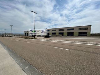 Nave industrial en venta en Barrio Torrero en Zaragoza