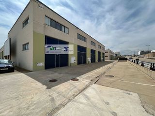 Nave industrial en venta en Barrio Torrero en Zaragoza