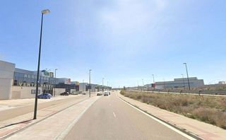 Nave industrial en venta en Barrio Torrero en Zaragoza