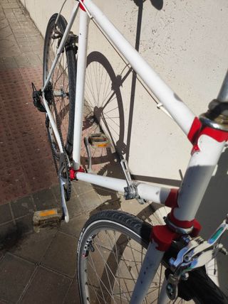 Bicicleta Clásica Reconstruida para Ciudad