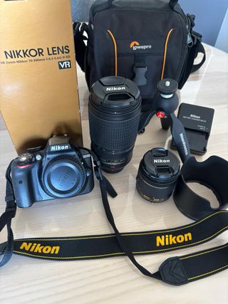 Cámara Nikon D3300 + 2 Lentes + Accesorios