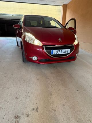 Peugeot 208 2015