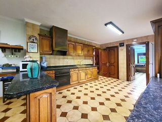Chalet en venta en Parque del Oeste - Olivares en Oviedo