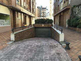 Garaje en alquiler en Montecerrao en Oviedo