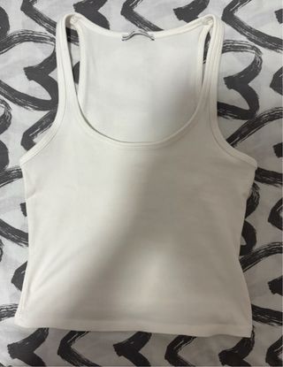Camiseta blanca de tirantes