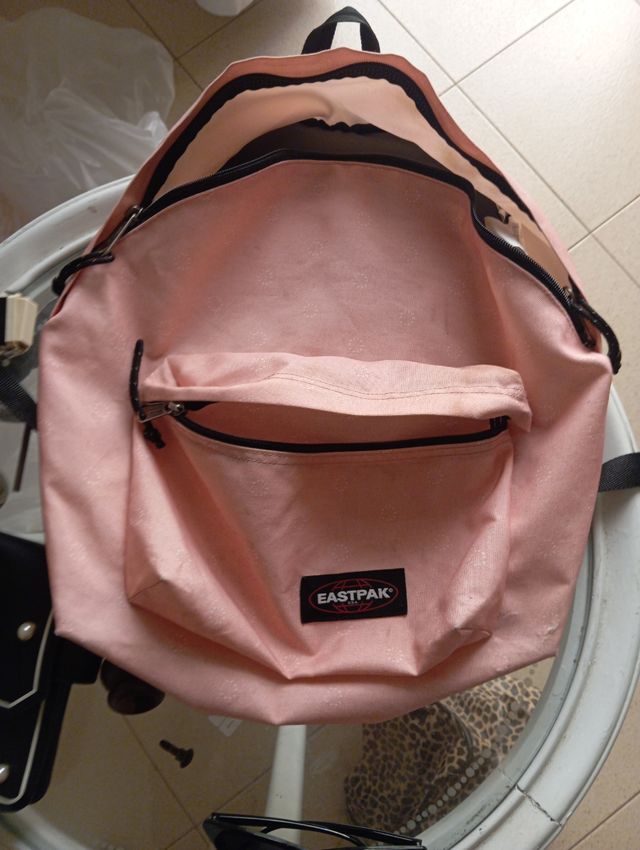 Zaino Eastpak rosa con borsetta perle tutto 15 eur