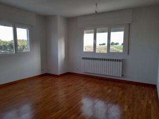 Piso en venta en Portillejo - Valdegastea en Logroño