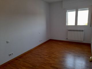 Piso en venta en Portillejo - Valdegastea en Logroño