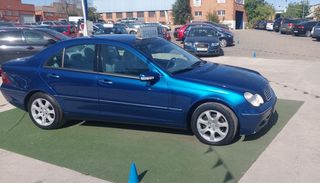 Mercedes-Benz Clase C 