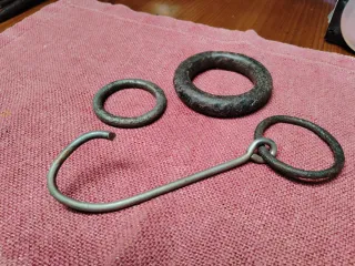 Argollas antiguas de forja (3 unidades)