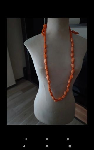 Collar de abalorios naranja