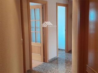 Piso en venta en Santa Cruz - Industria - Polígono Campollano en Albacete