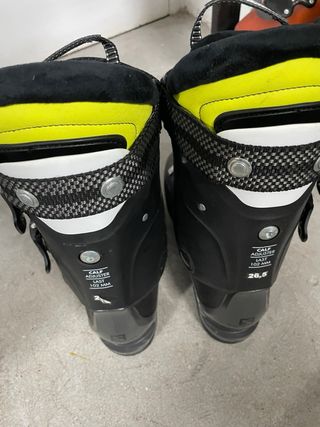 Esquís, botas y bastones