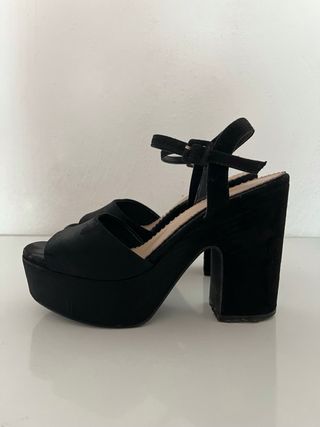 Zapatos de tacón negros plataforma
