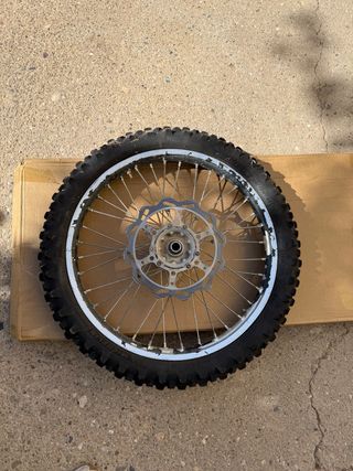 Llanta y rueda moto Honda CR con disco 270mm