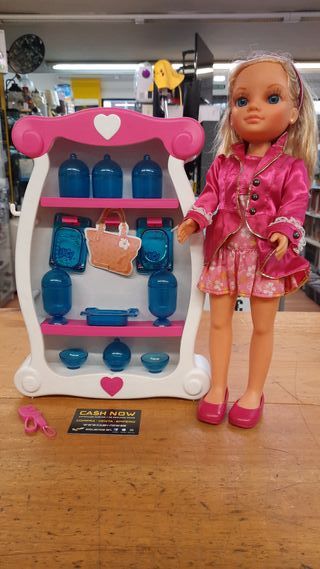 NANCY PEARLS SHOP CONJUNTO MUÑECA CON ACCESORIOS