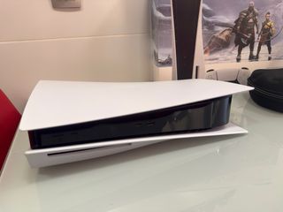 PS5 Standard 1TB God of War Ragnarök (COMO NUEVA!)