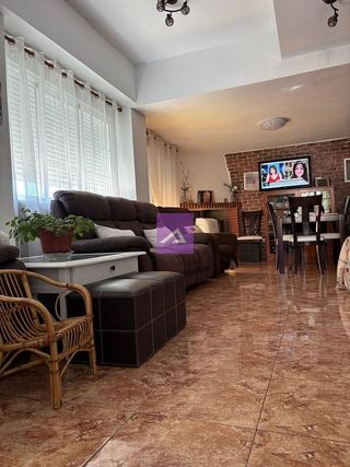 Casa adosada en venta en San Ramón y Monte de Piedad en Xirivella