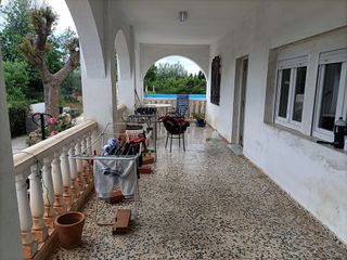 Chalet en venta en Urbanizaciones en Llíria