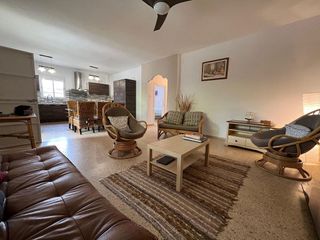 Chalet en venta en Urbanizaciones en Llíria
