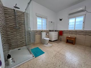 Chalet en venta en Urbanizaciones en Llíria