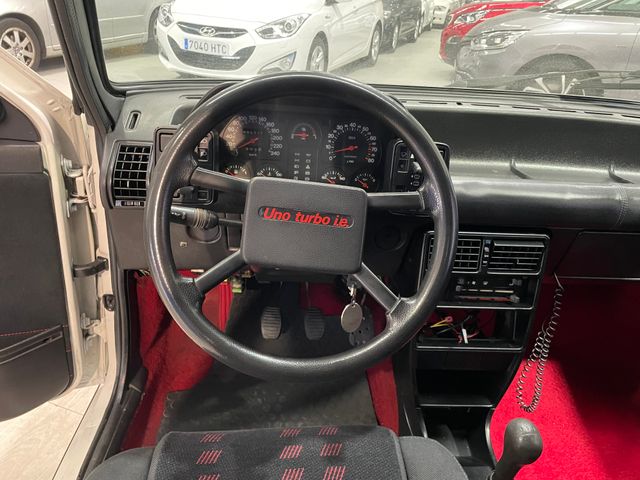 Fiat  Uno Turbo I.E 