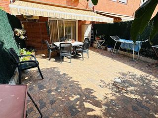 Casa adosada en venta en San Andrés en Madrid